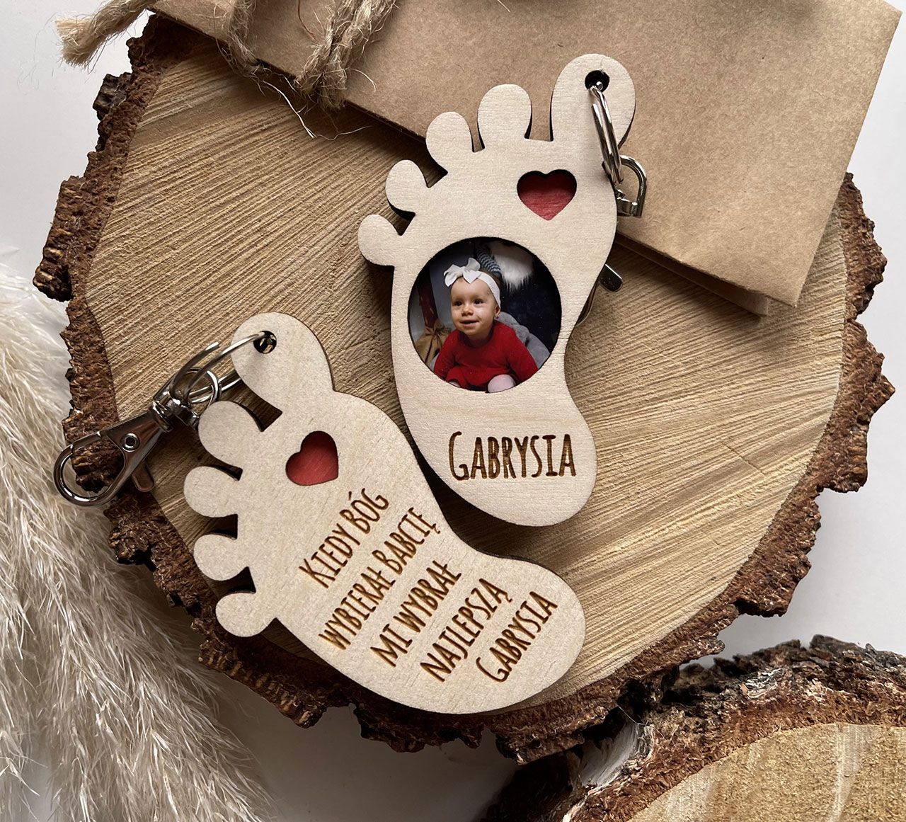 Brelok stopa ze zdjęciem w tyle dowolny napis