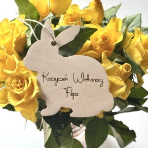 Królik z dowolnym napisem na koszyczek wielkanocny