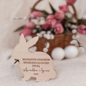 Magnes Królik z dowolnym napisem.