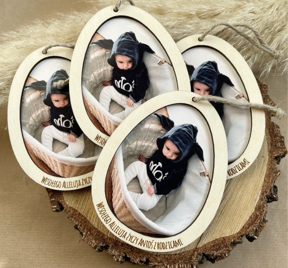 Zestaw 4 jajek jako magnesy lub zawieszki z dowolnym napisem