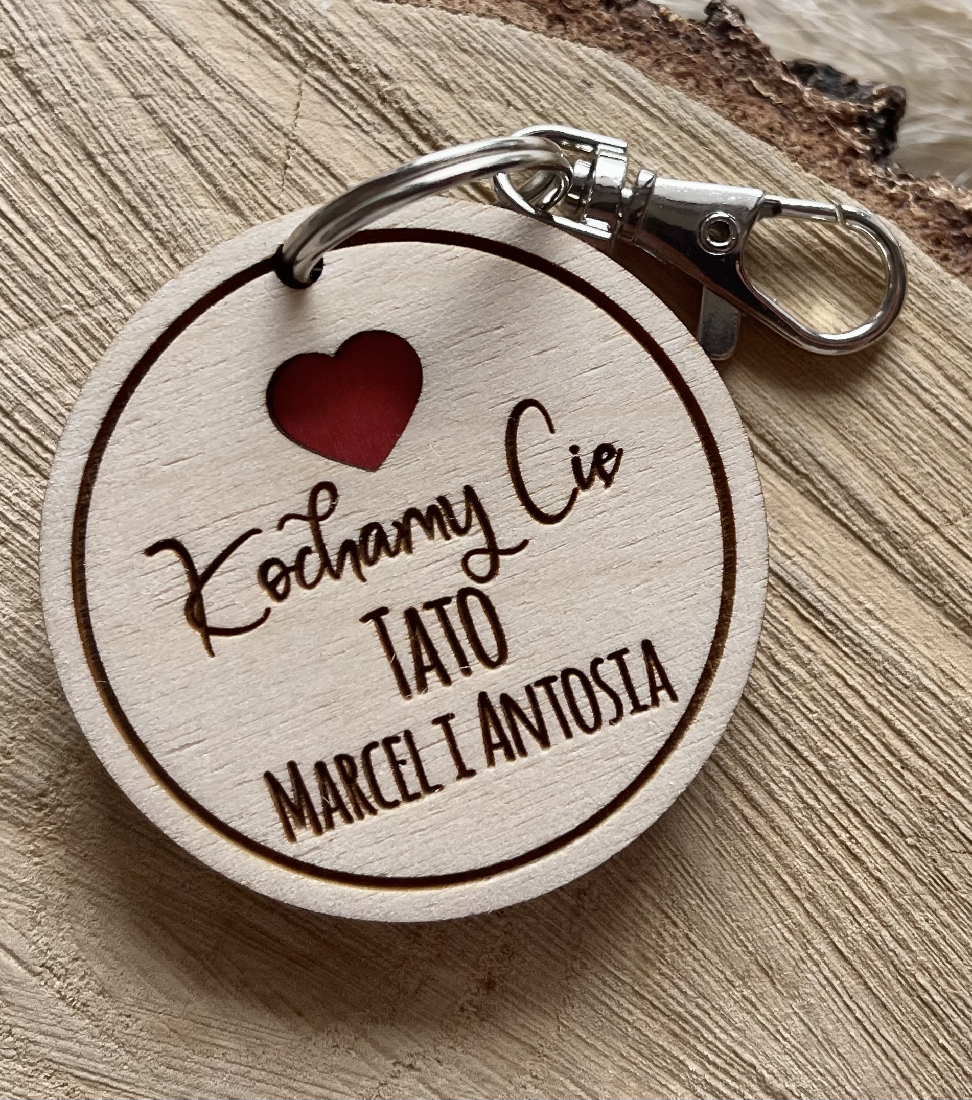 Brelok: Kocham/Kochamy Cię Tato