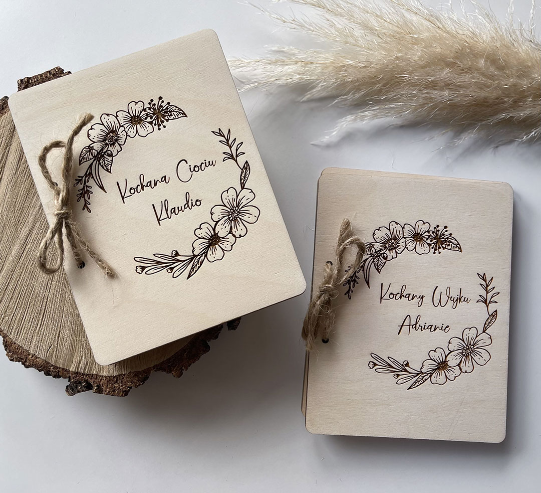 Dwie duże książeczki ze zdjęciem - obrazek 2