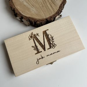 Pudełko na czekoladę z dowolnymi życzeniami w środku