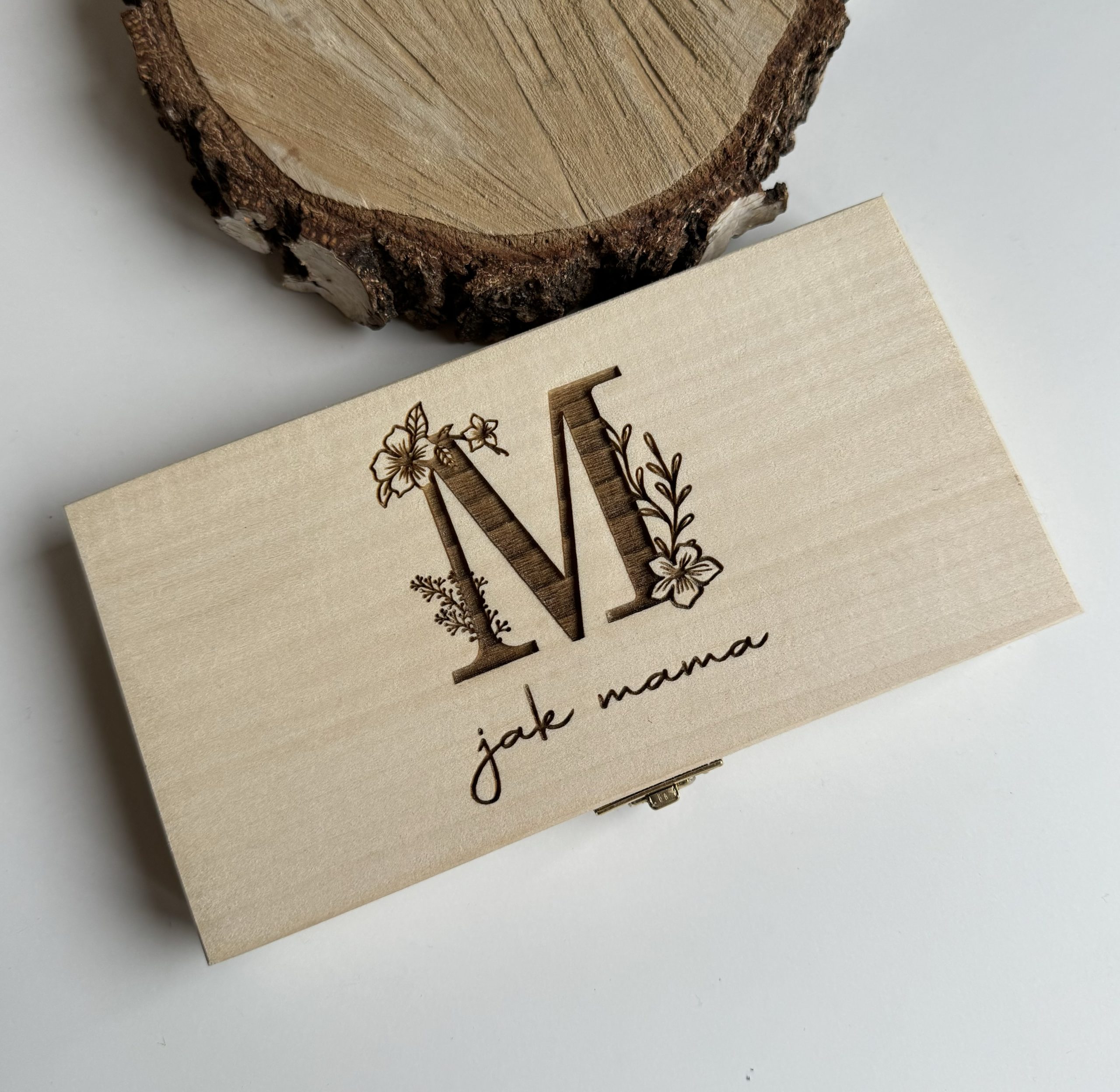 Pudełko na czekoladę z dowolnymi życzeniami w środku