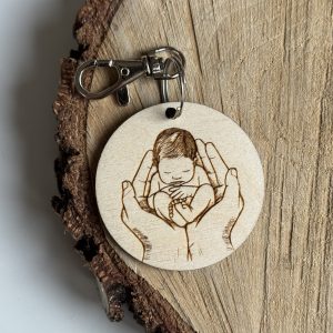 Brelok Dziecko z dowolnym napisem w tyle