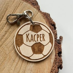 Prezent na dzień chłopaka – brelok Piłka