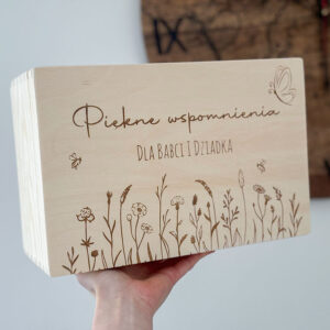 Pudełko kwiaty z dowolnym napisem